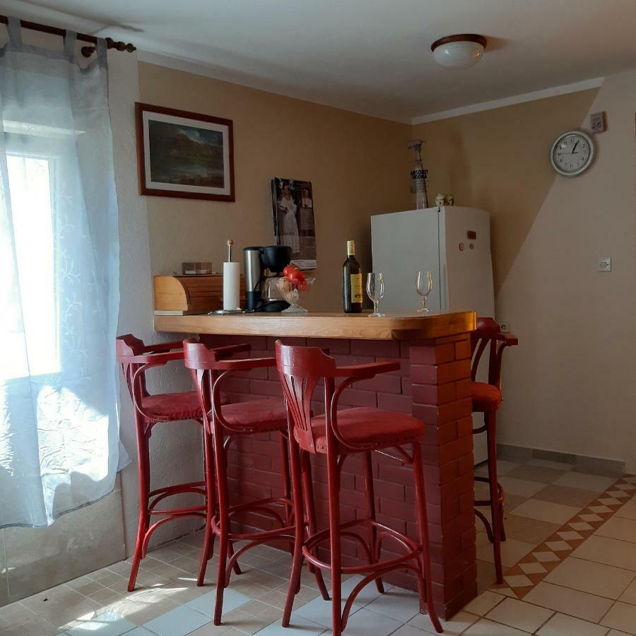 Apartment "Mislav" Gornji Karin Ngoại thất bức ảnh